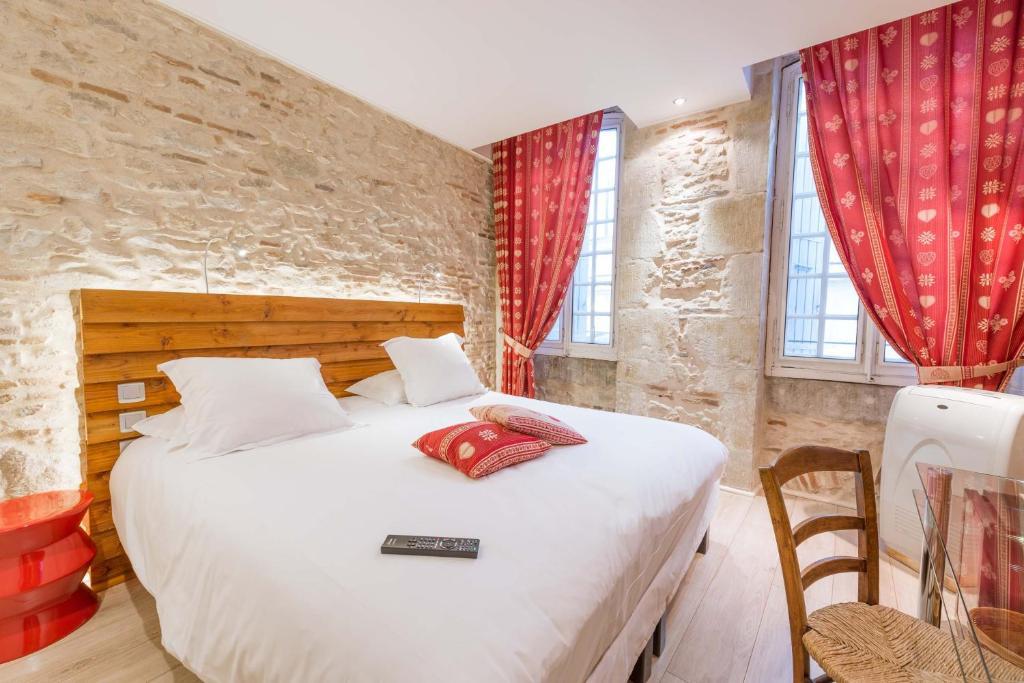 Europe Hotel Castres  Buitenkant foto
