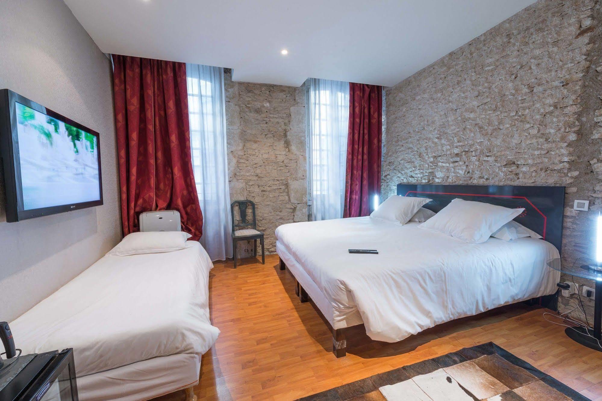 Europe Hotel Castres  Buitenkant foto