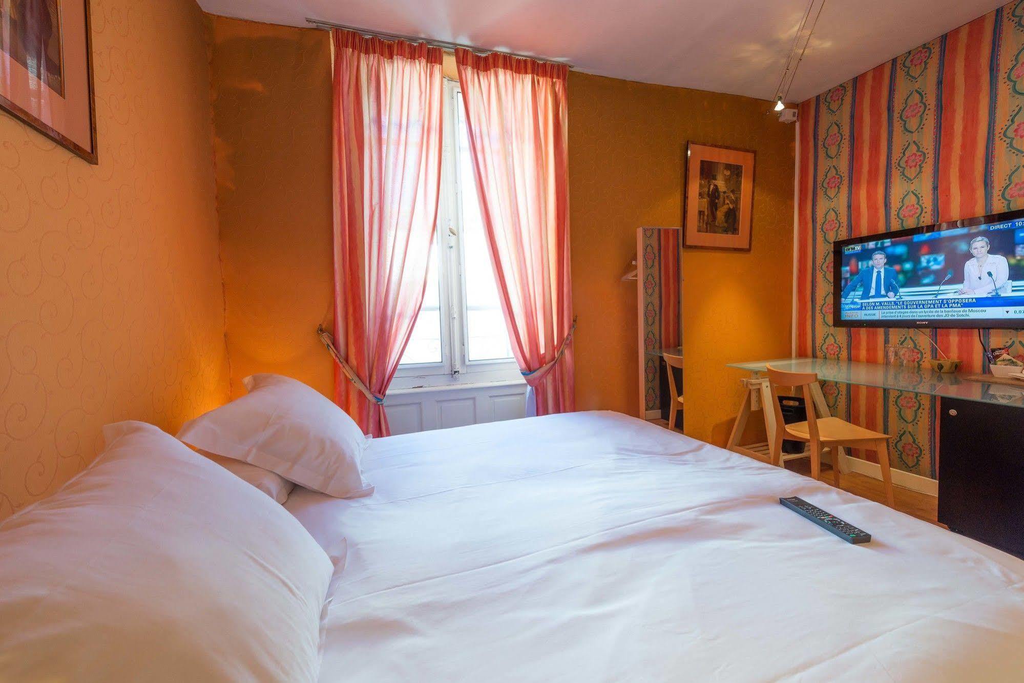 Europe Hotel Castres  Buitenkant foto
