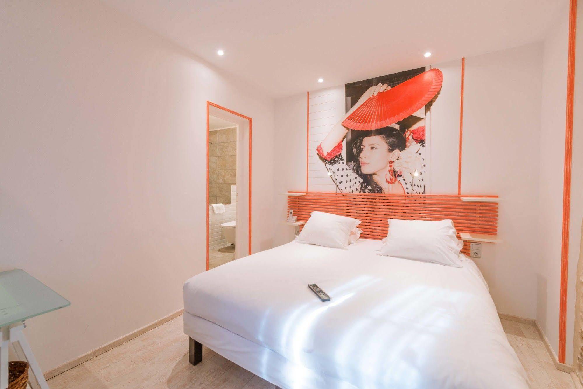 Europe Hotel Castres  Buitenkant foto